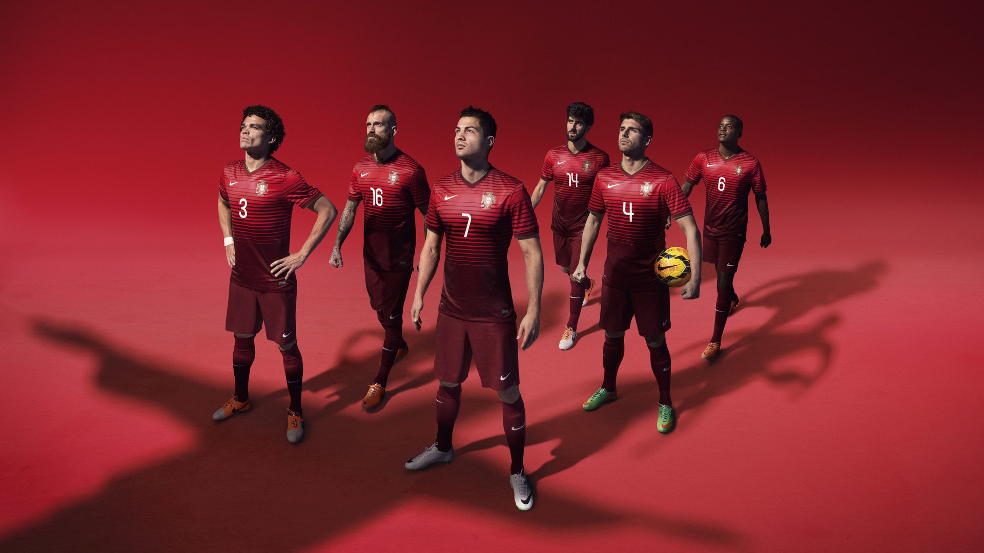 黑色闪光与蓝色叹息，萨卡单骑制造的酋长球场生死战