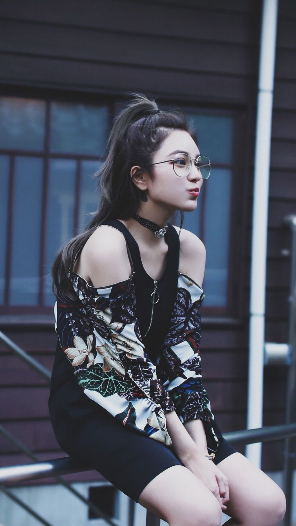 王者降临，乔治末节统治力助湖人击溃深圳队