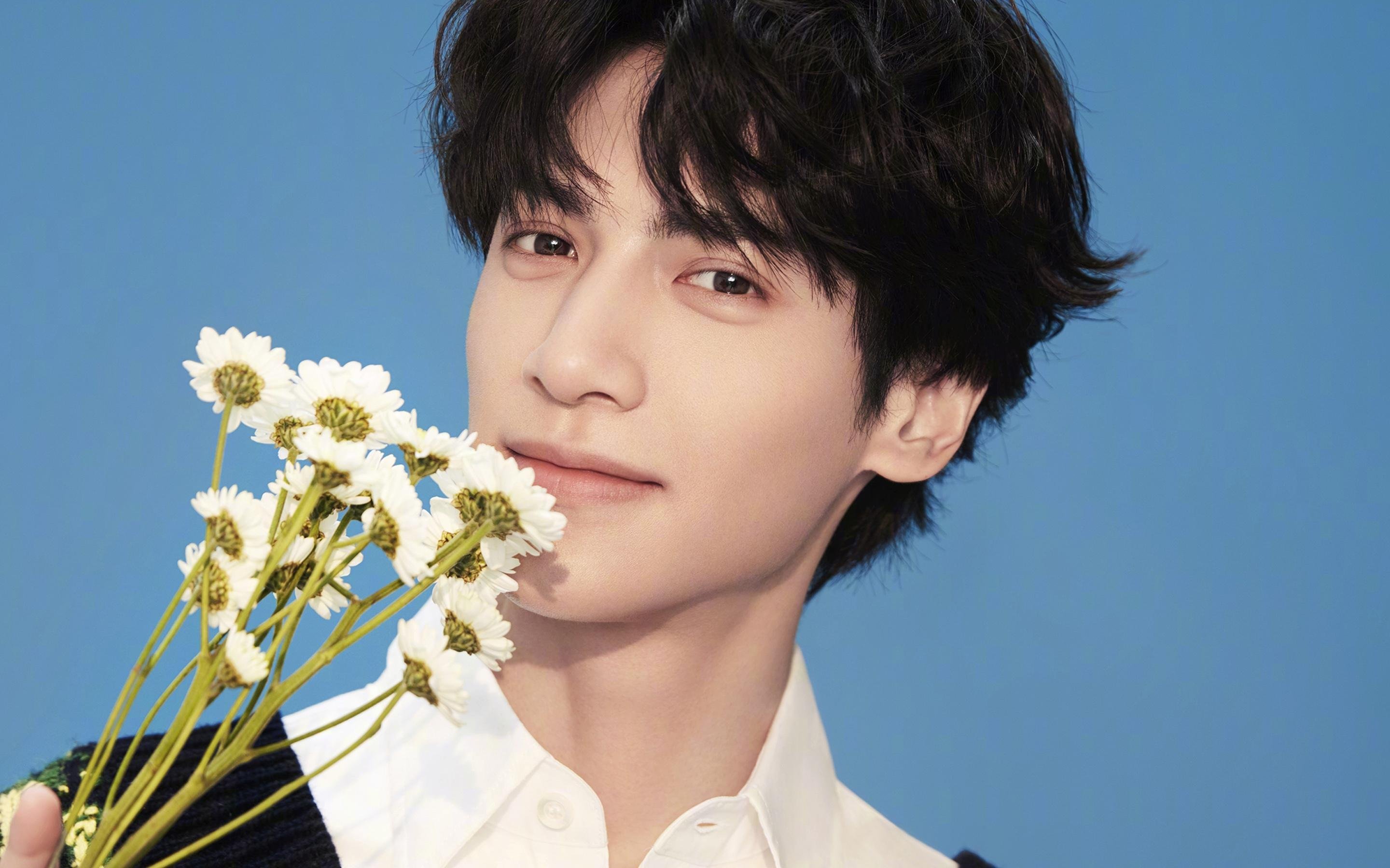 传奇加冕之夜，詹姆斯统治全场，湖人巅峰对决力克国王