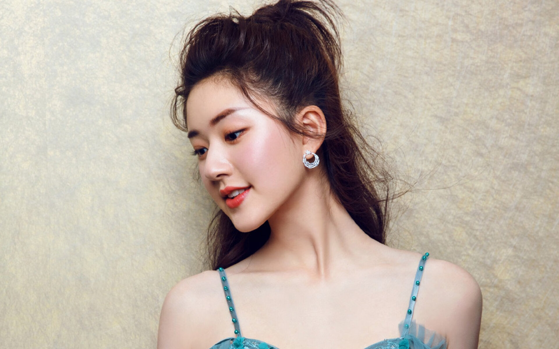 钢铁与意志的赛道，勒克莱尔在摩纳哥上演法国式击溃