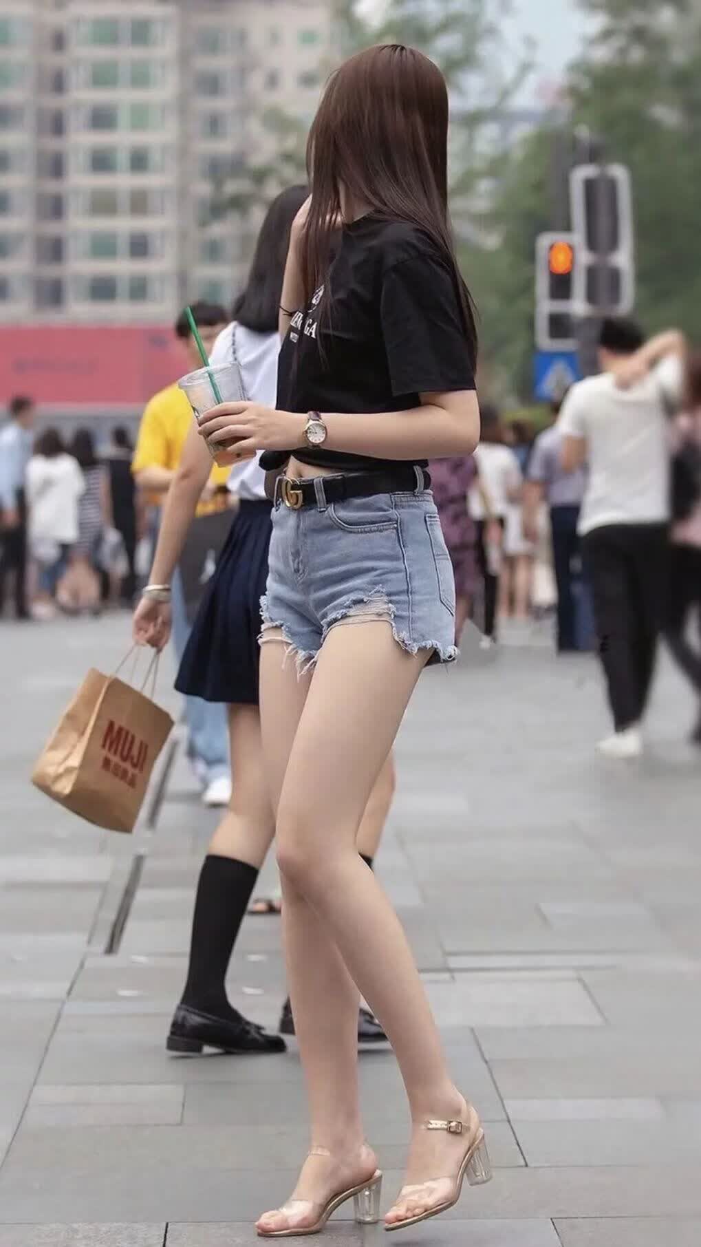 开云官网-沙漠风暴席卷南美雄鹰，2026世界杯F组，伊拉克用血性与战术完胜智利，萨内成为那夜最亮的星